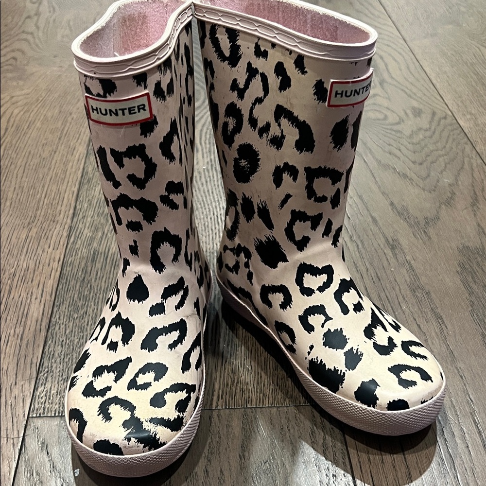 Hunter Kids' Black and Pink Animal Print Boots